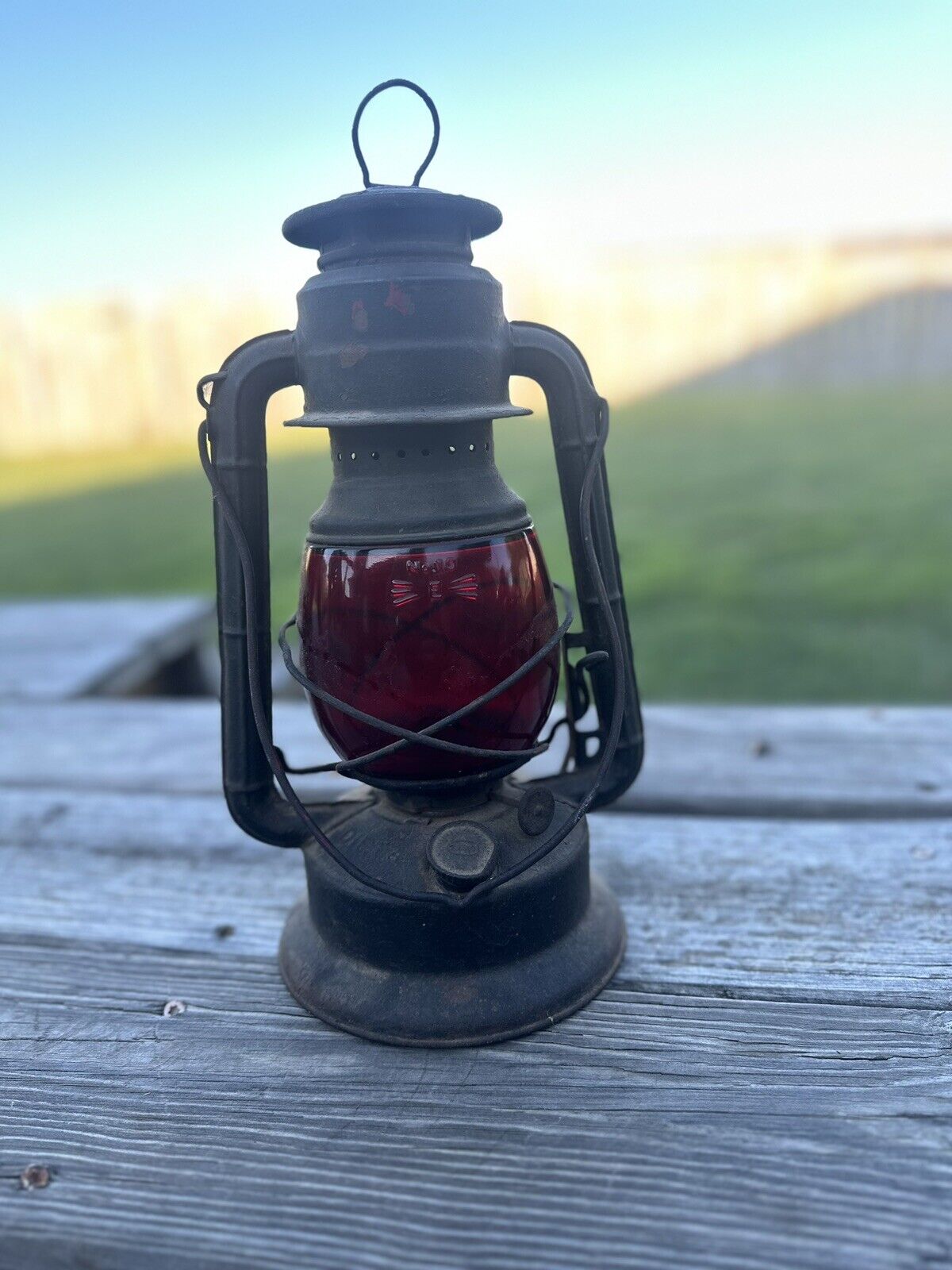 Vintage Dietz Little Wizard No 10 E Red Globe Glass 12” Lantern BARN FIND DIRTY
