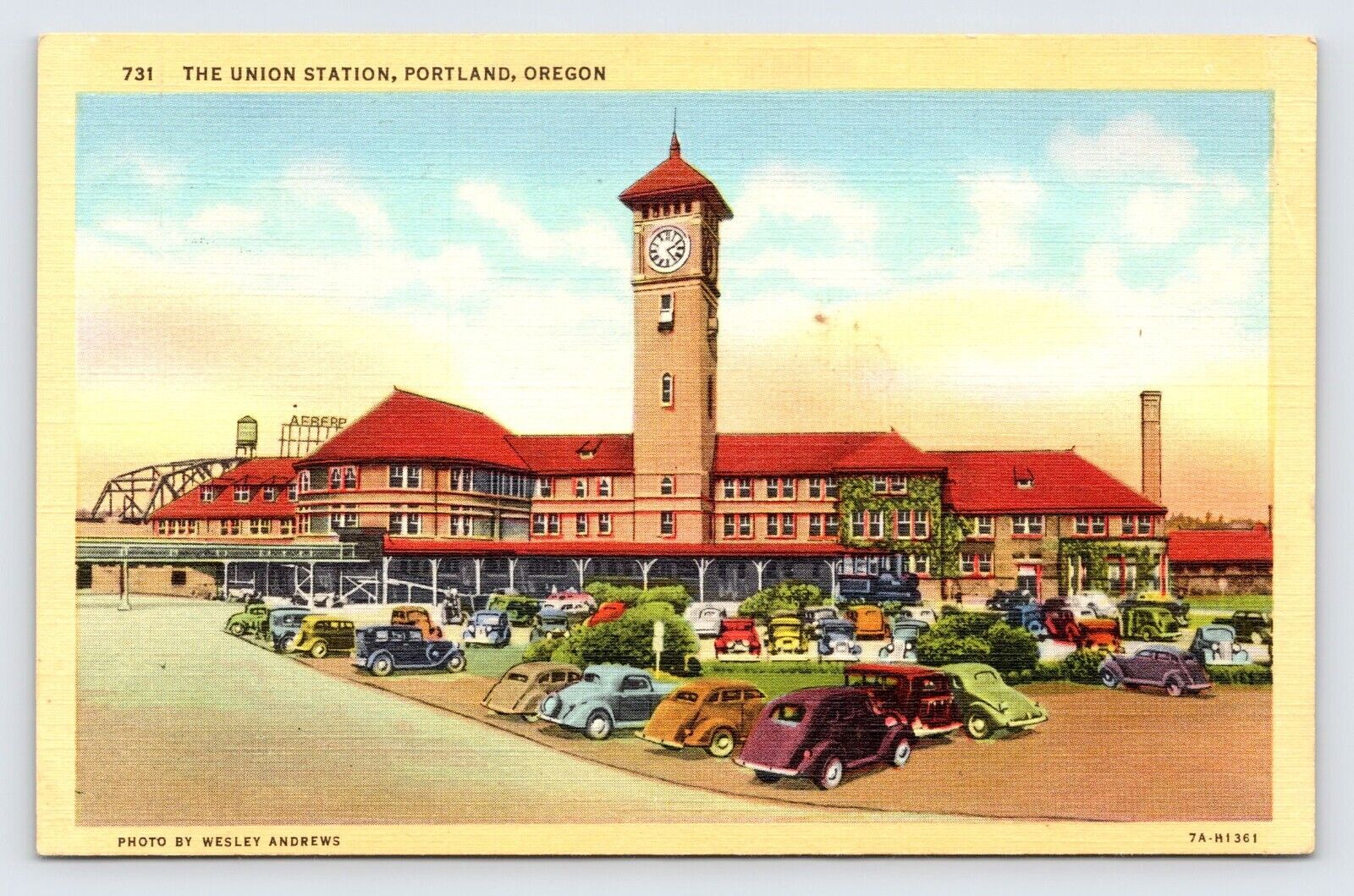 Union Station, Portland Oregon Vintage Linen 1940s Postcard, Lois Cox, P9