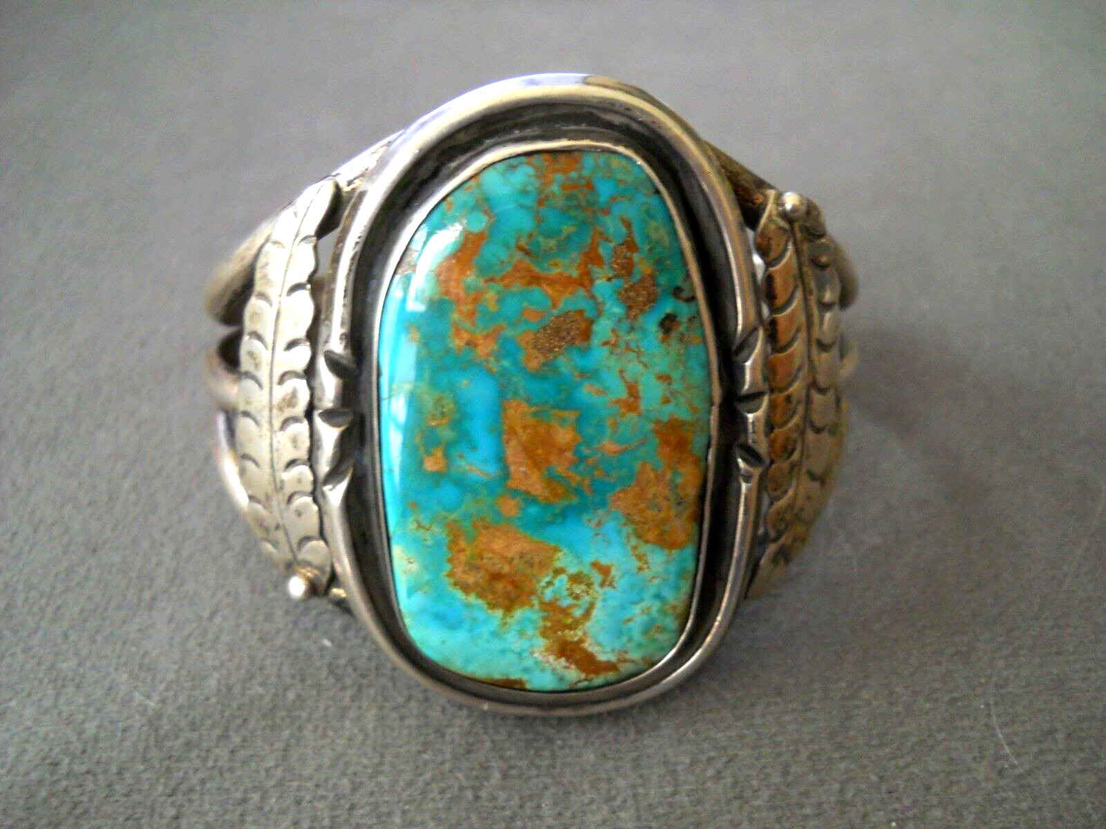 Vibrant High-Grade Native American Navajo Turquoise Sterling Silver Bracelet