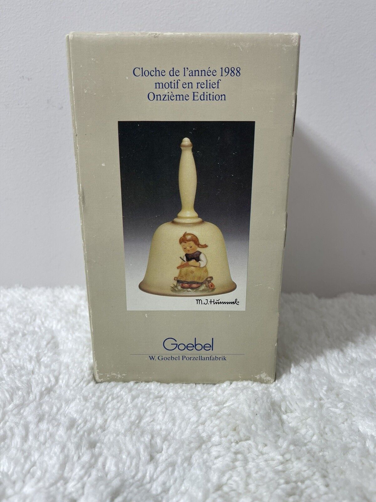 Vintage 1988 Goebel M. J. Hummel. Annual Collectors Bell West Germany