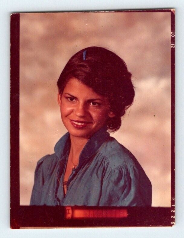 Vintage Photo Pretty Young Woman High School Portrait 1980\'s R162A