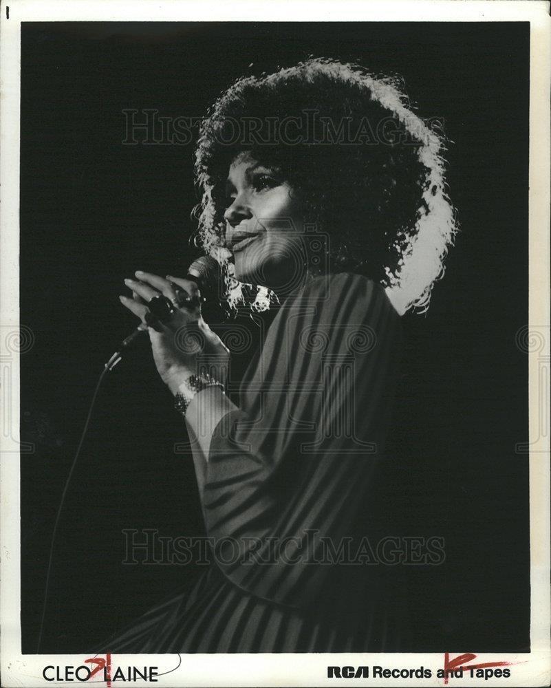 1974 Press Photo Cleo Laine British jazz singer music - dfpb36907