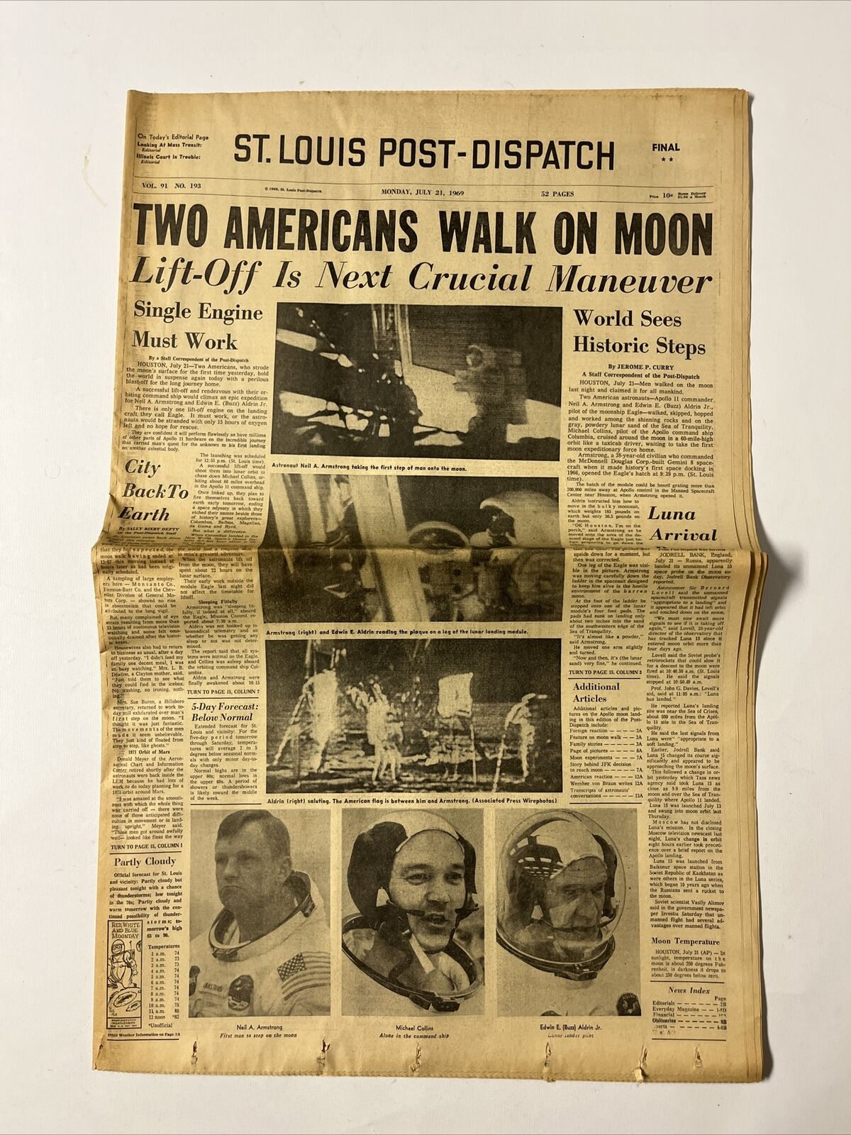 Original July 21, 1969 “Two Americans Walk on Moon” Historic Newspaper 7/21/1969