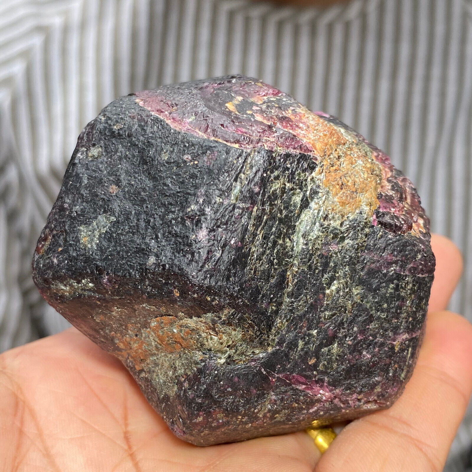693g Large Red Garnet Crystal Gemstone Particle Rough Mineral Specimen Laos