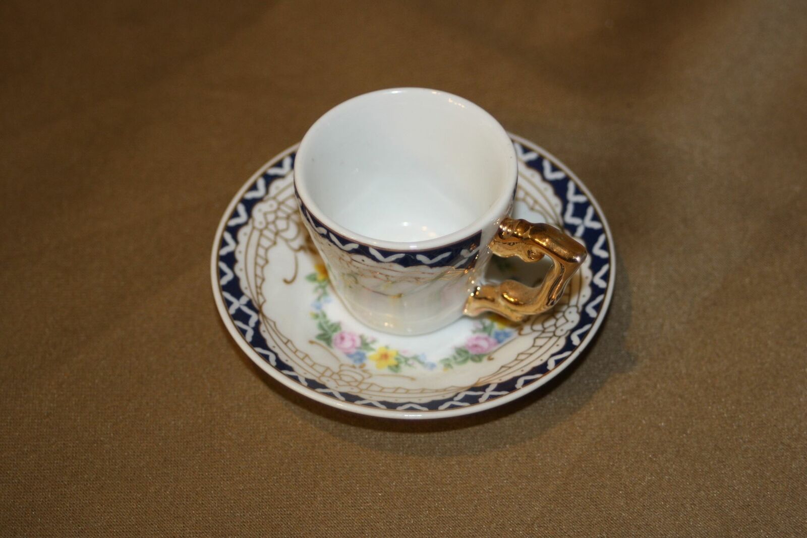 1950\'s Imperial Porcelain Hand Painted Miniature Tea Cup Set w Gold Handle and A