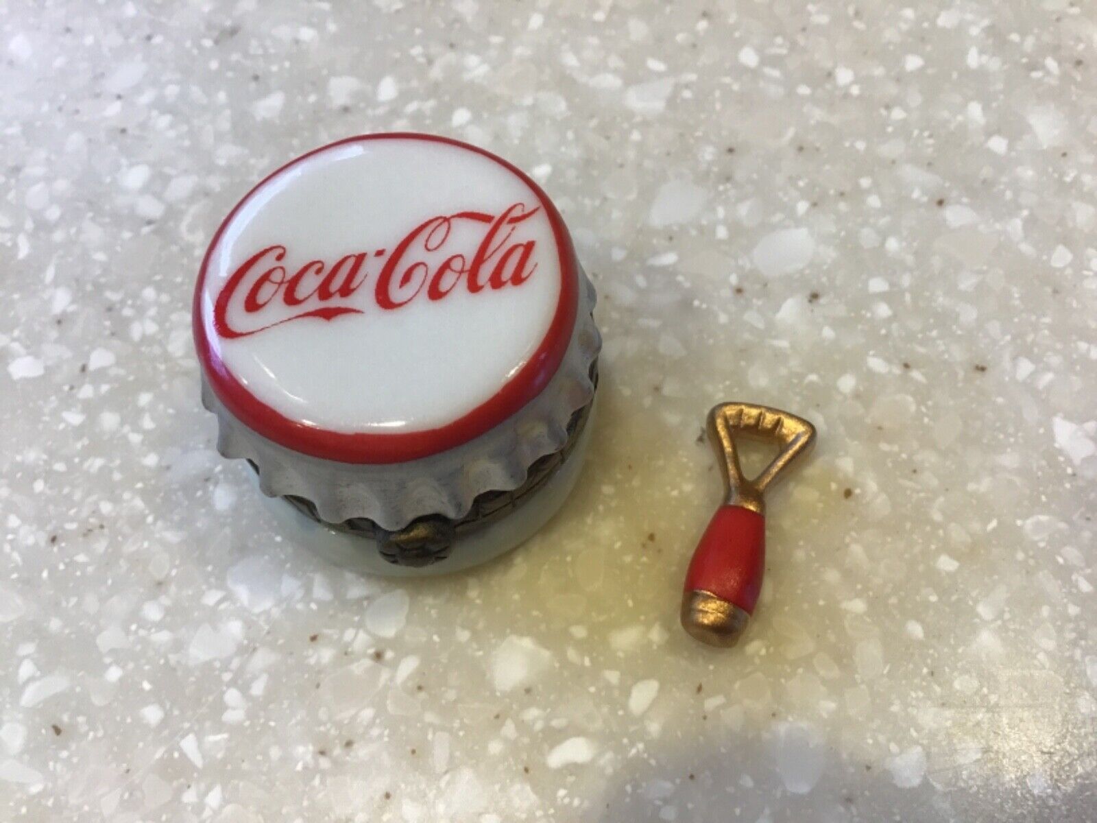 PHB Porcelain Hinged Trinket Box Midwest Cannon Falls Coca Cola Coke Cap