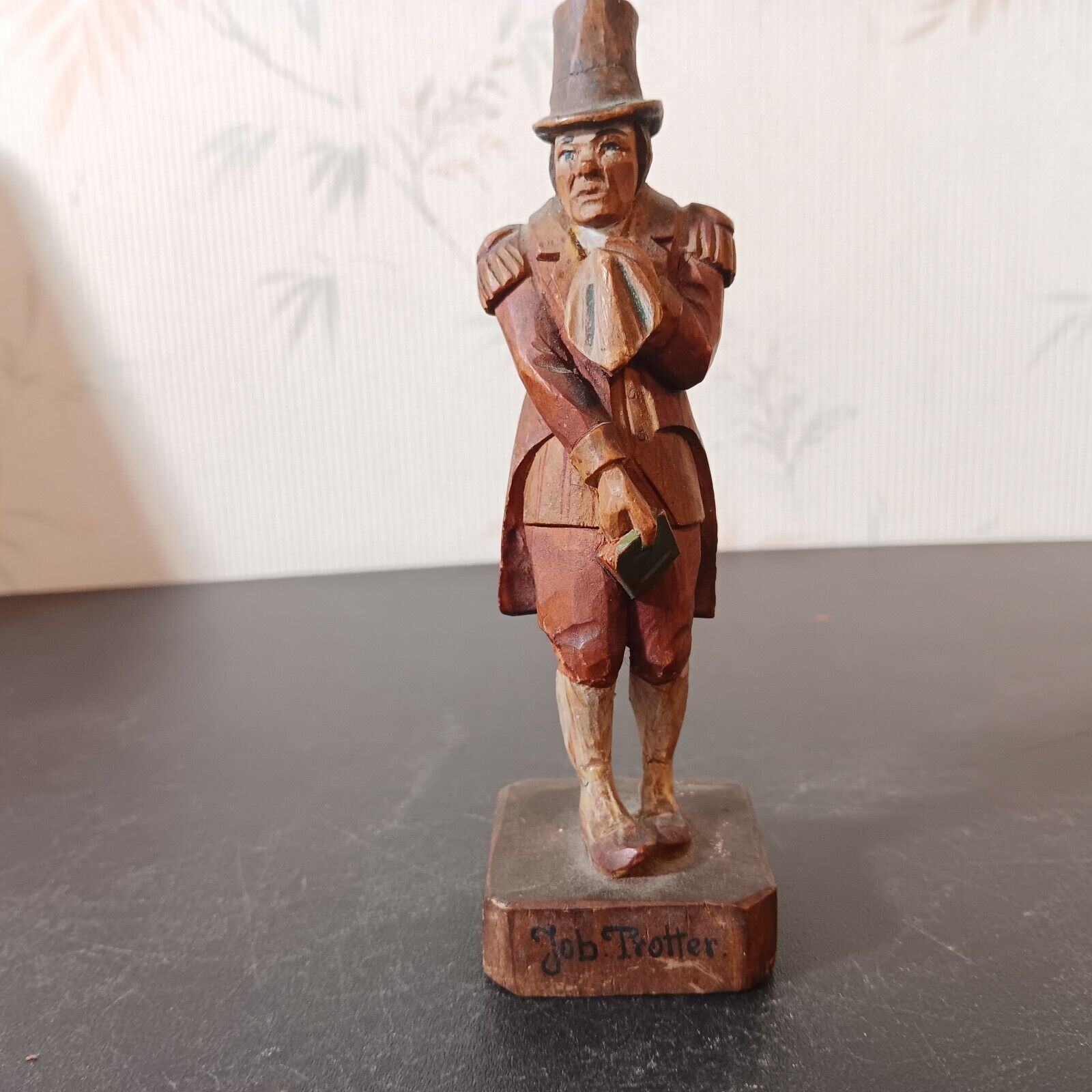 ANRI Hand Carved Charles Dickens Job Trotter Wood Figurine (5 1/2\