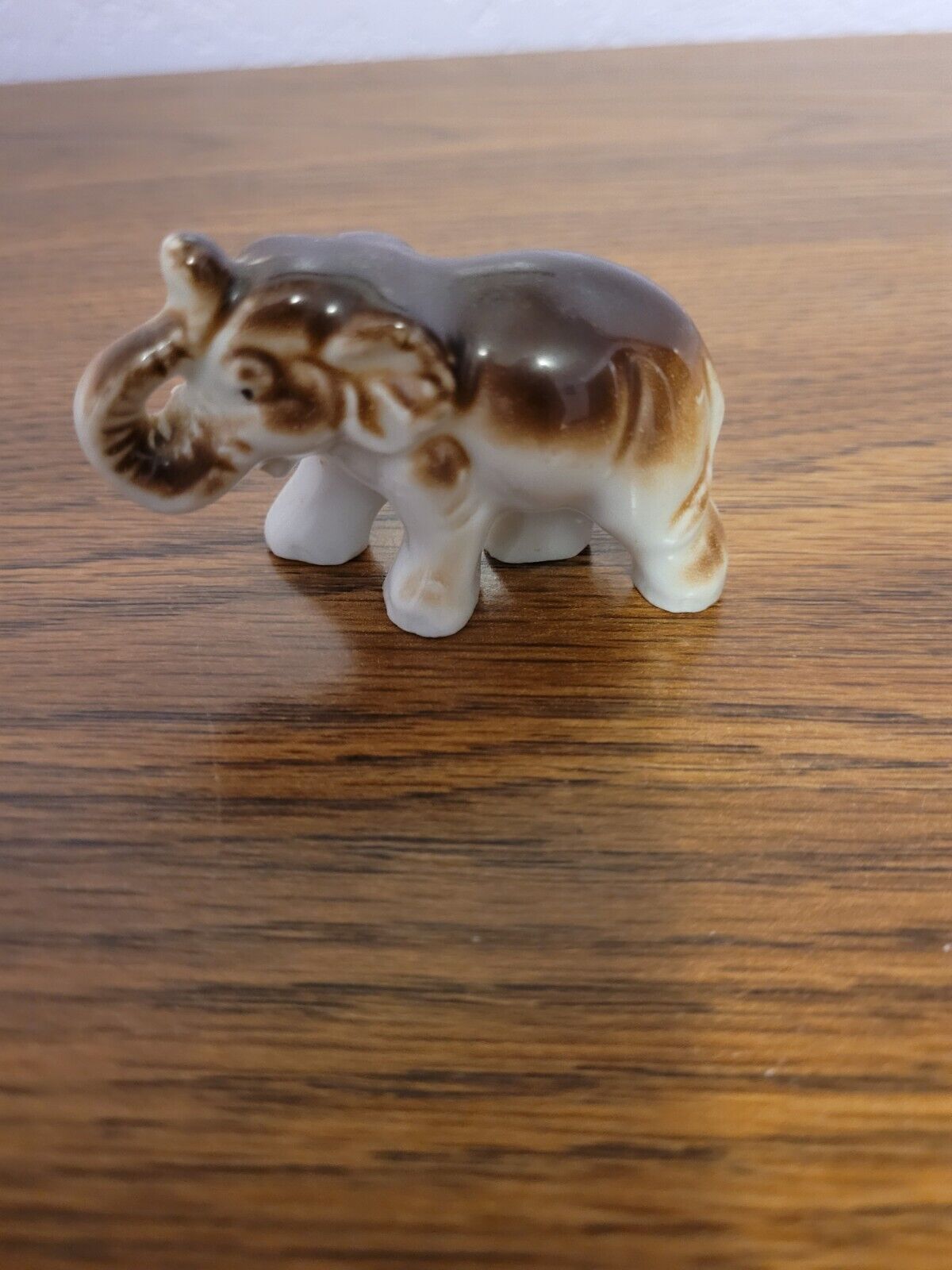Vintage 1960\'s Small Elephant porcelain Figurine made in  Japan. 2-1/2\