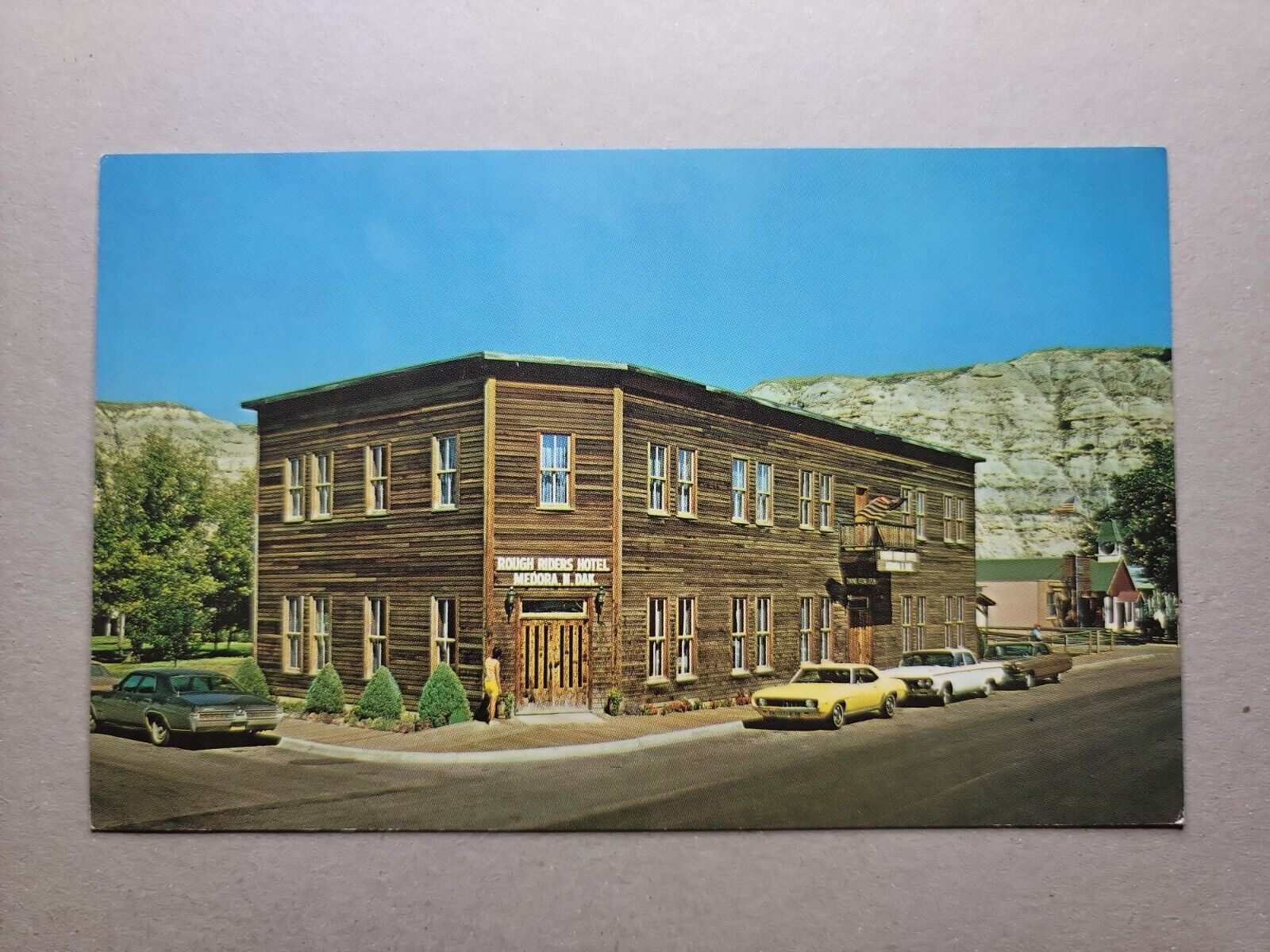 Postcard - Rough Riders Motel, Medora, North Dakota - Unposted