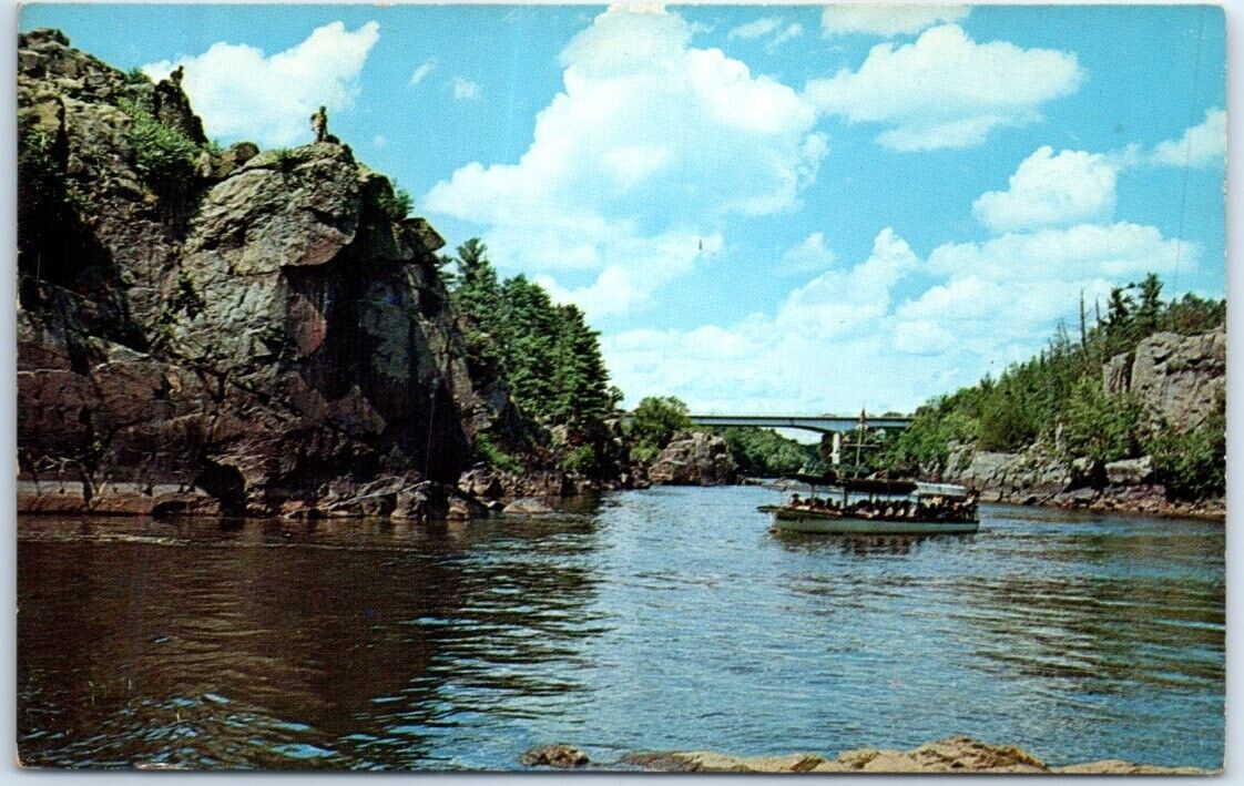 Postcard - The Robert C., Dalles of the St. Croix -  Dresser, Wisconsin