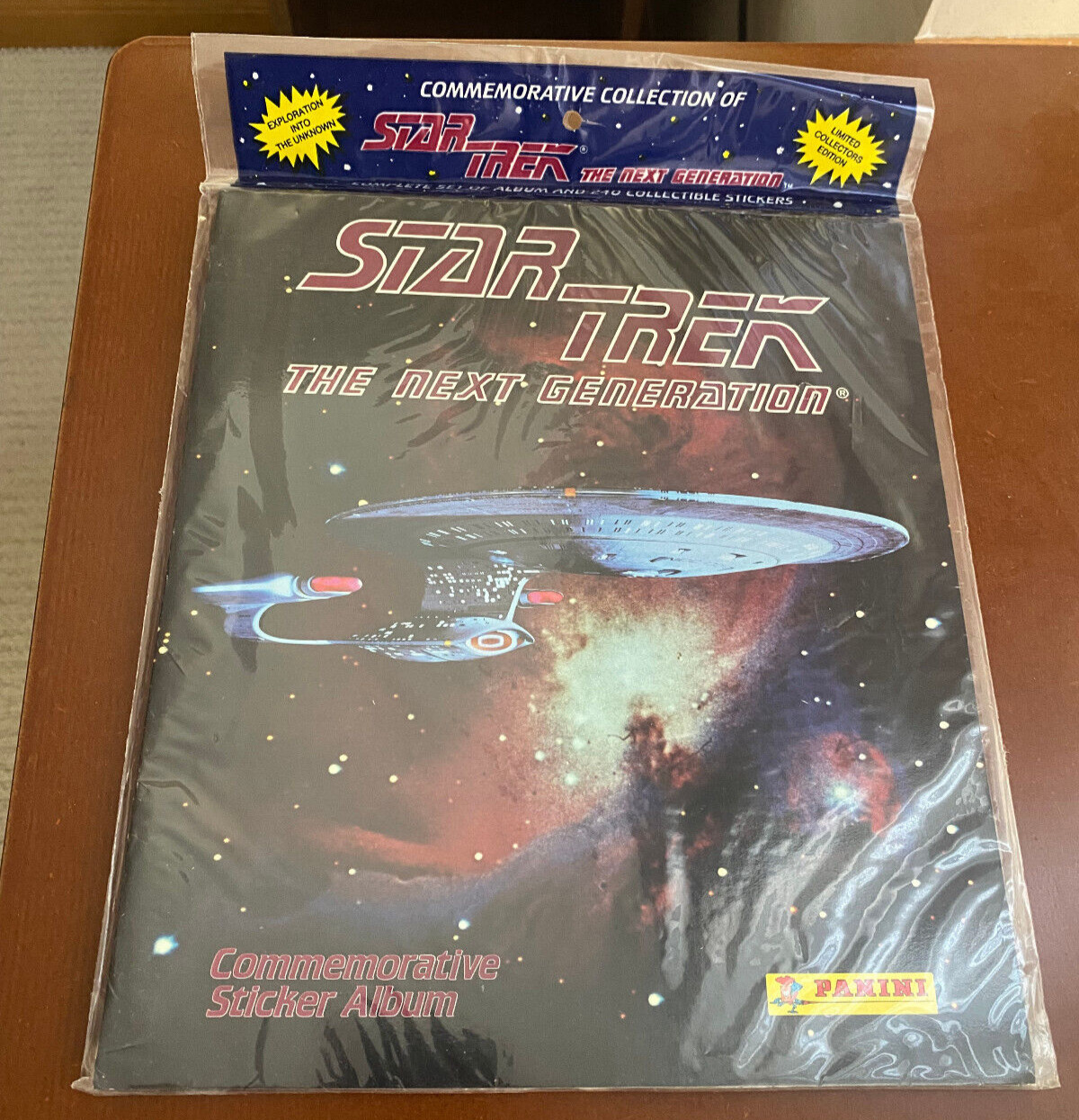 1993 Panini Star Trek The Next Generation Commemorative Sticker Album - Sealed