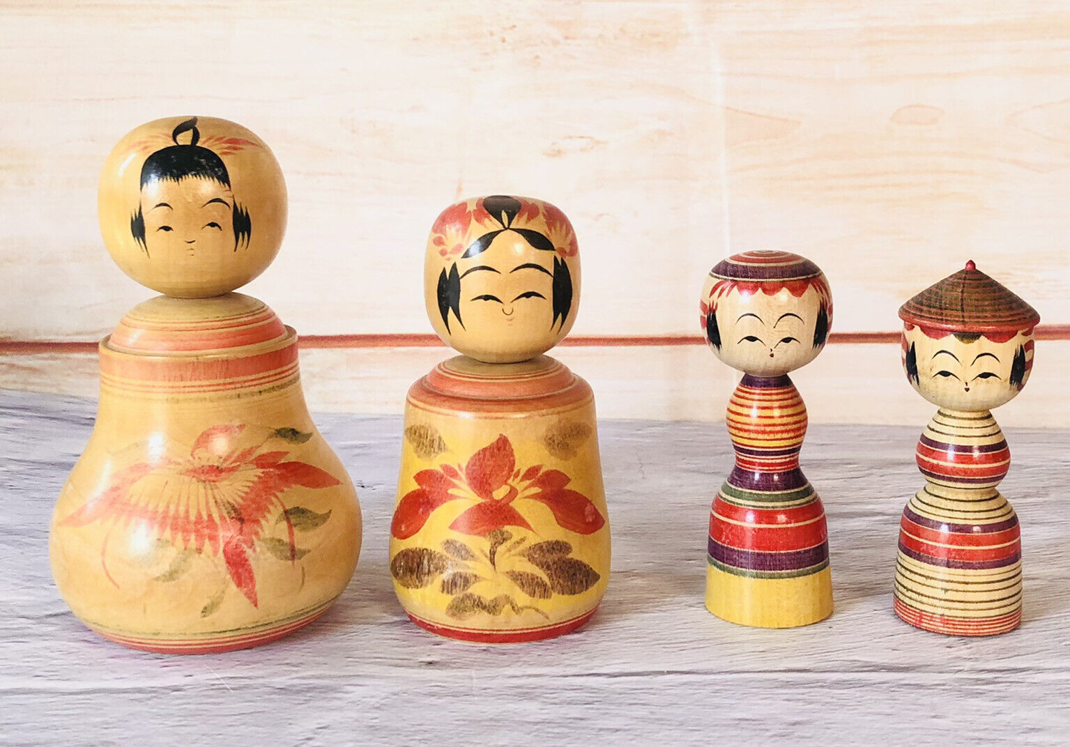Set of 4 Vintage Traditional Small Kokeshi Dolls & Ejiko Yajiro-kei Naruko-kei