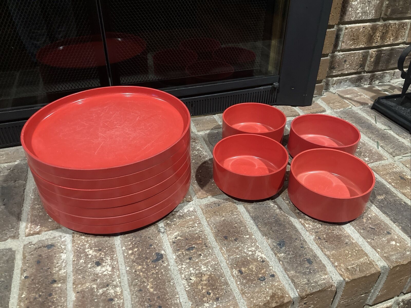 Vintage Heller Dinner Plates (7) Bowls (4) MCM Red