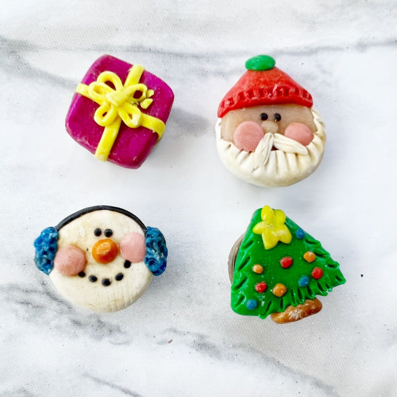 4 Holiday Button Covers Christmas Accessory 