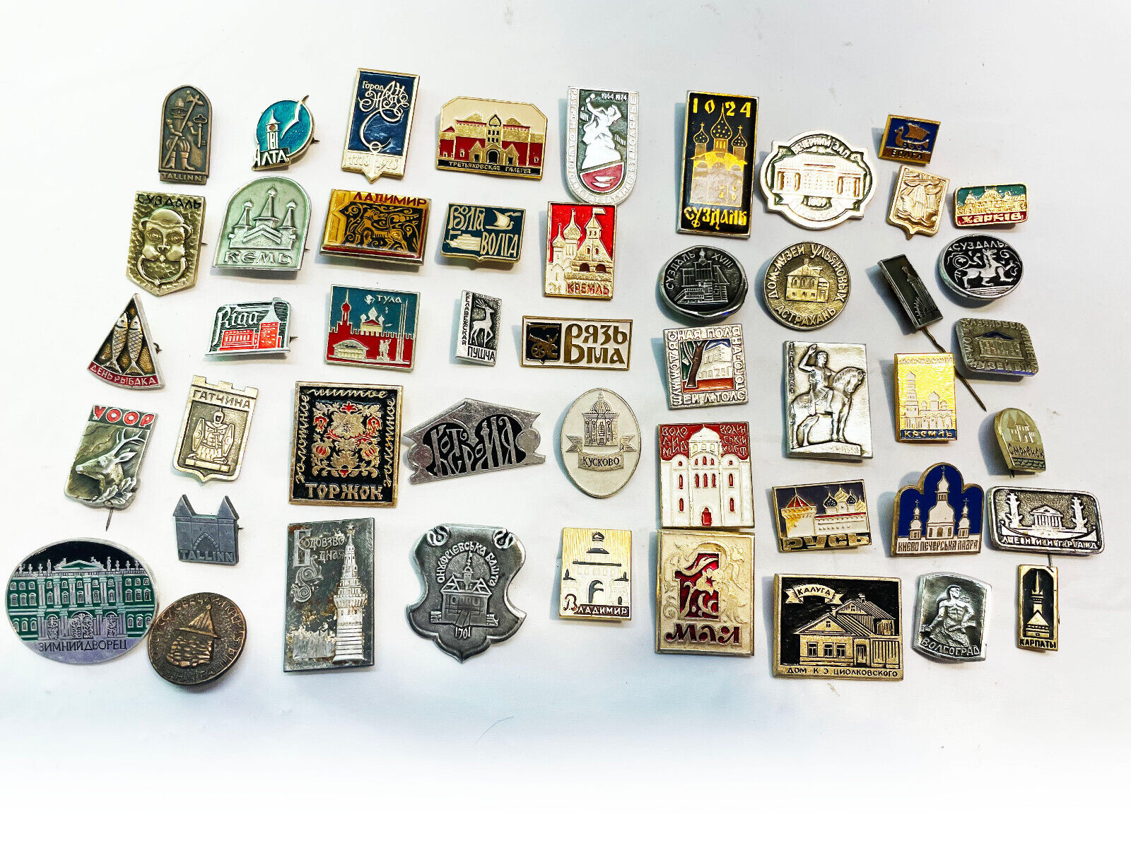 Authentic Vintage Russian Medieval Viking Architecture 40+ Pin Badge Button pins