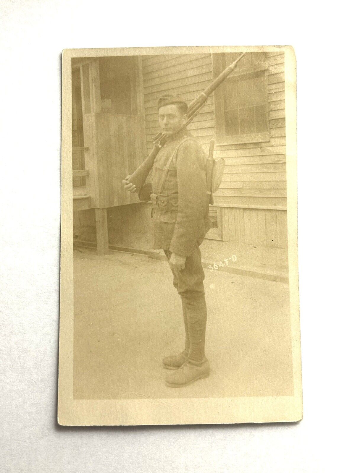 WW1 WWI armed Soldier Photo Post Card