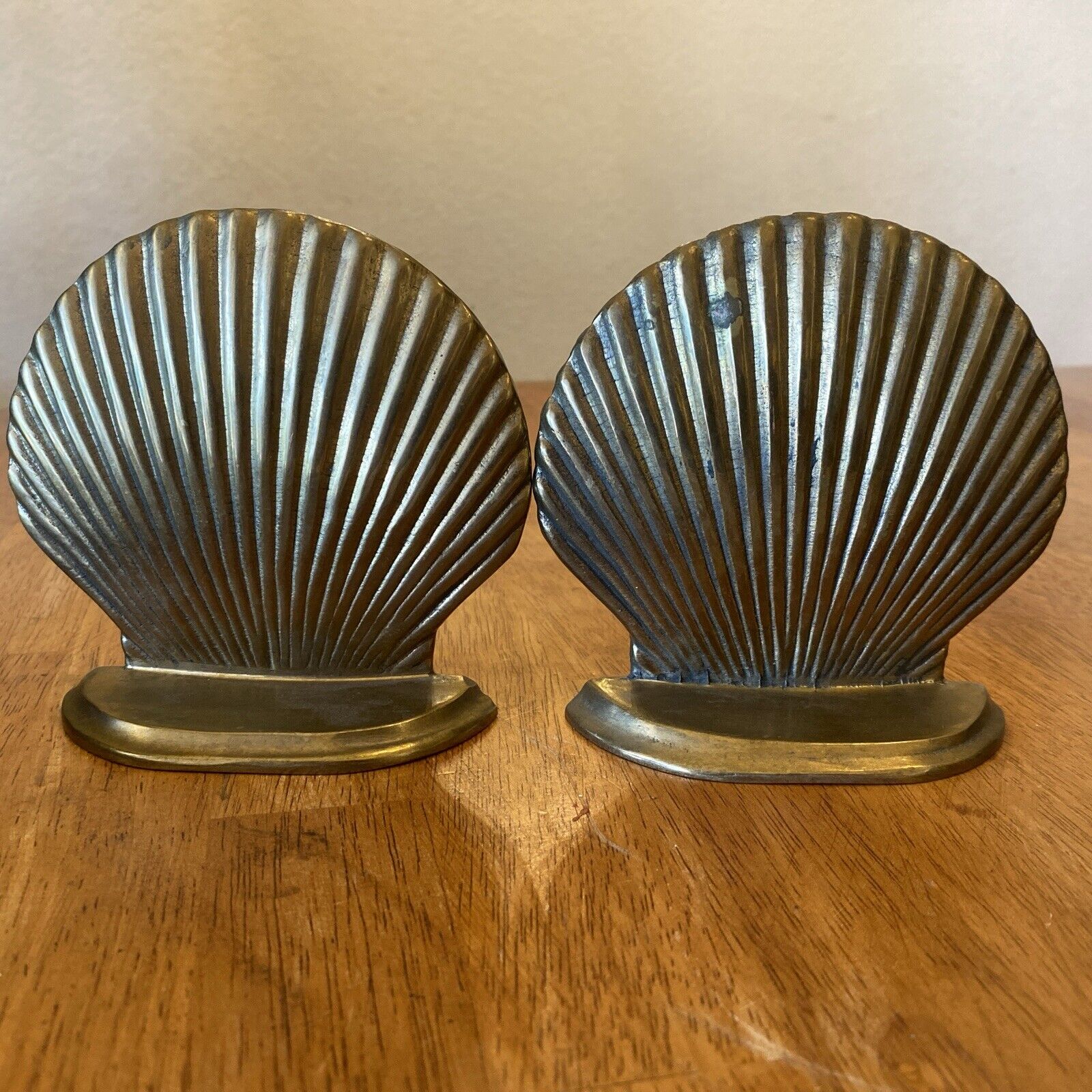 Vintage Pair Of Mid Century Modern Solid Brass Seashell Bookends 