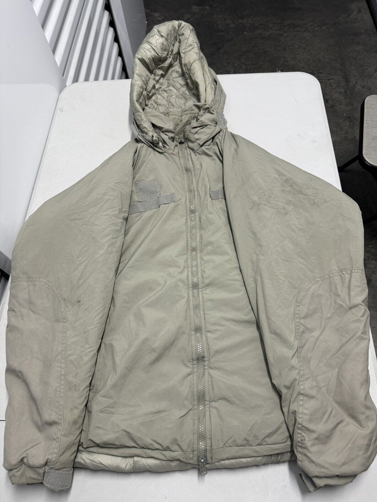 USGI Extreme Cold Weather Parka Jacket, Gen III 3, Level 7, Small Reg, Gray