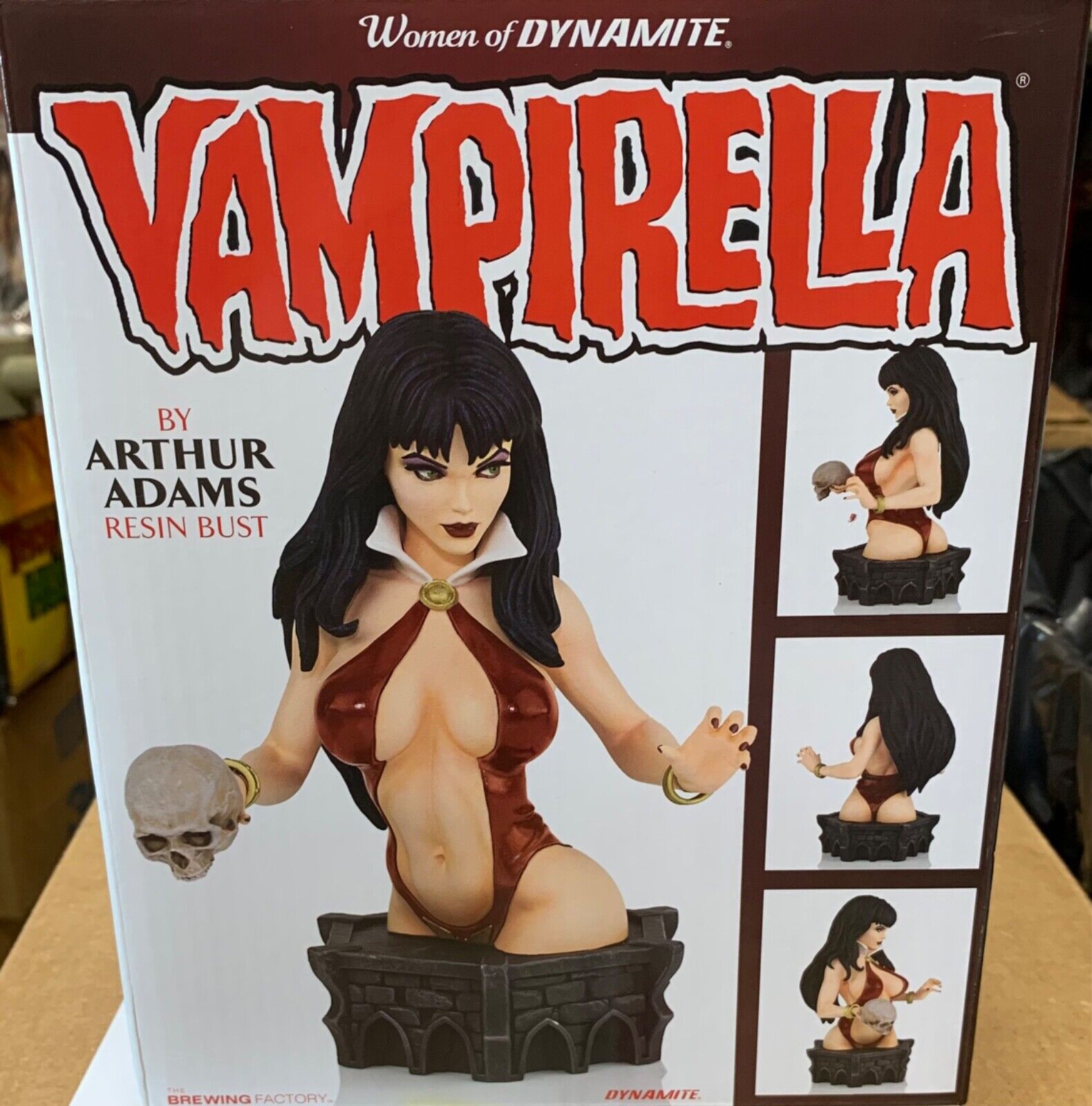 Women of Dynamite Vampirella By Arthur Adams Resin Bust by Jason Smith