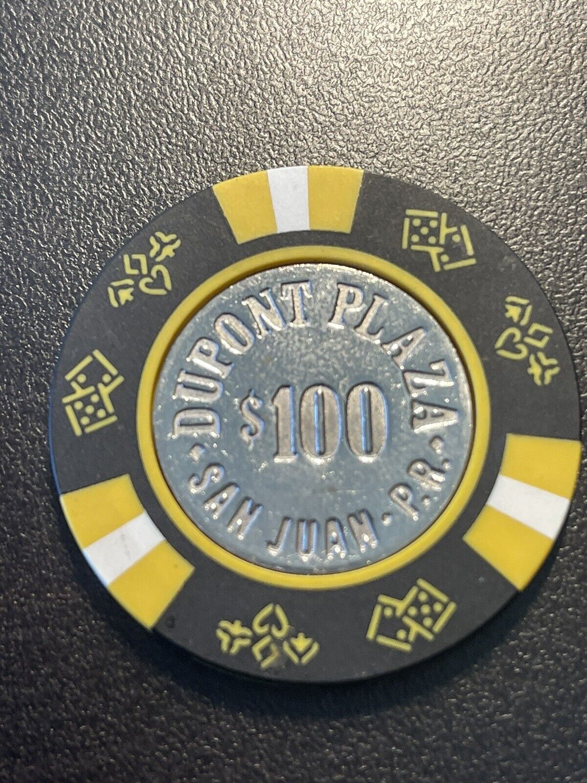 $100 Dupont Plaza San Juan Puerto Rico Casino Chip 100-a ***VERY RARE***