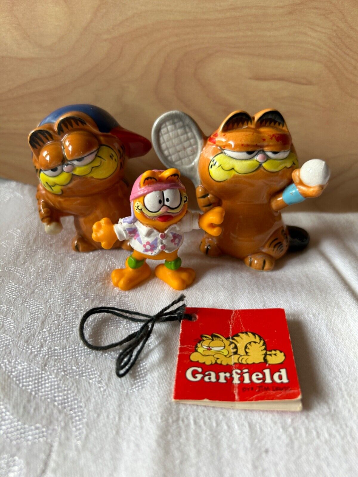 Vtg Garfield Lot of 3 Figurines Tennis Baseball Skateboarder