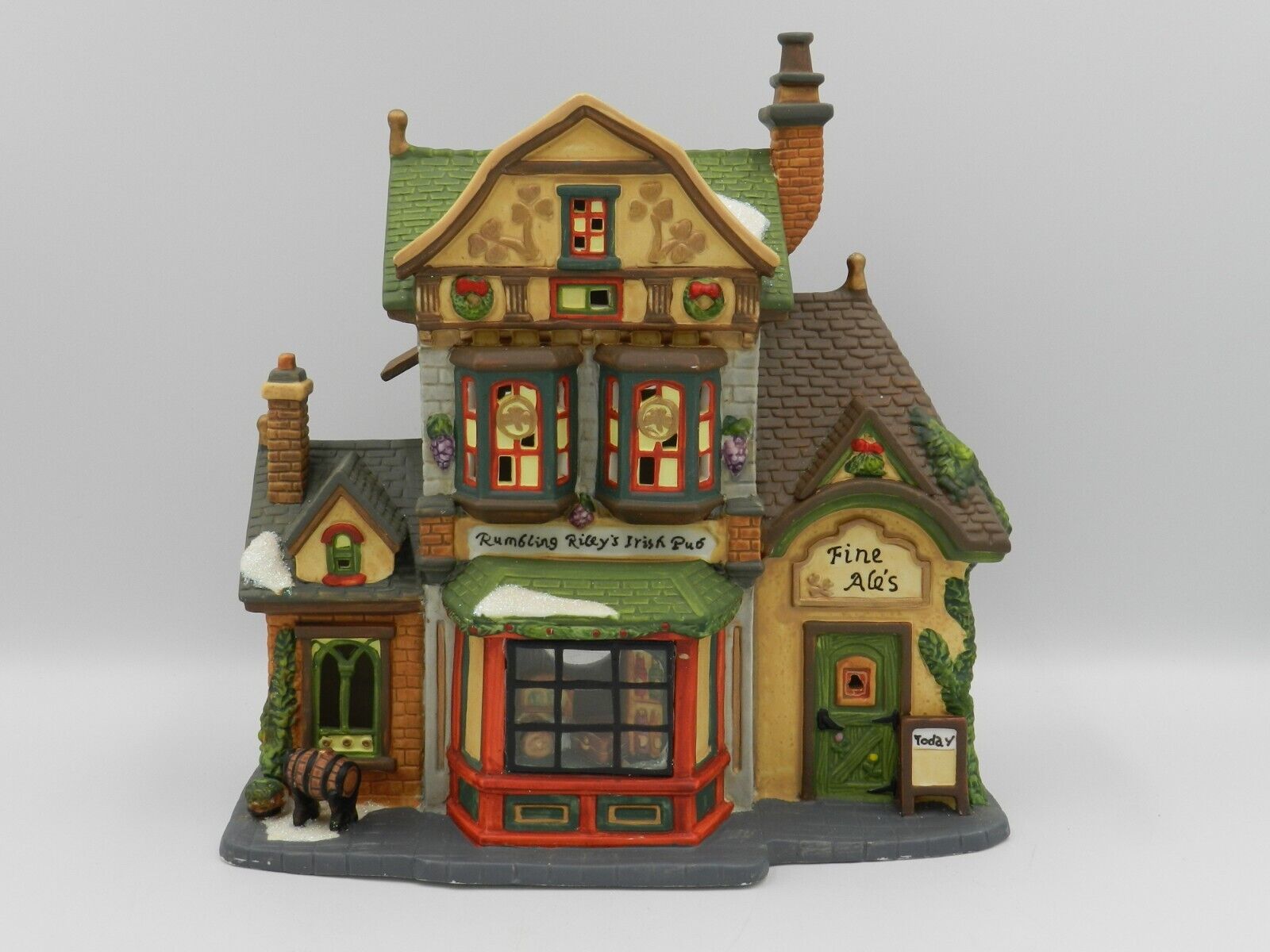 Holiday Time Rumbling Riley\'s Irish Pub Christmas Village Collection