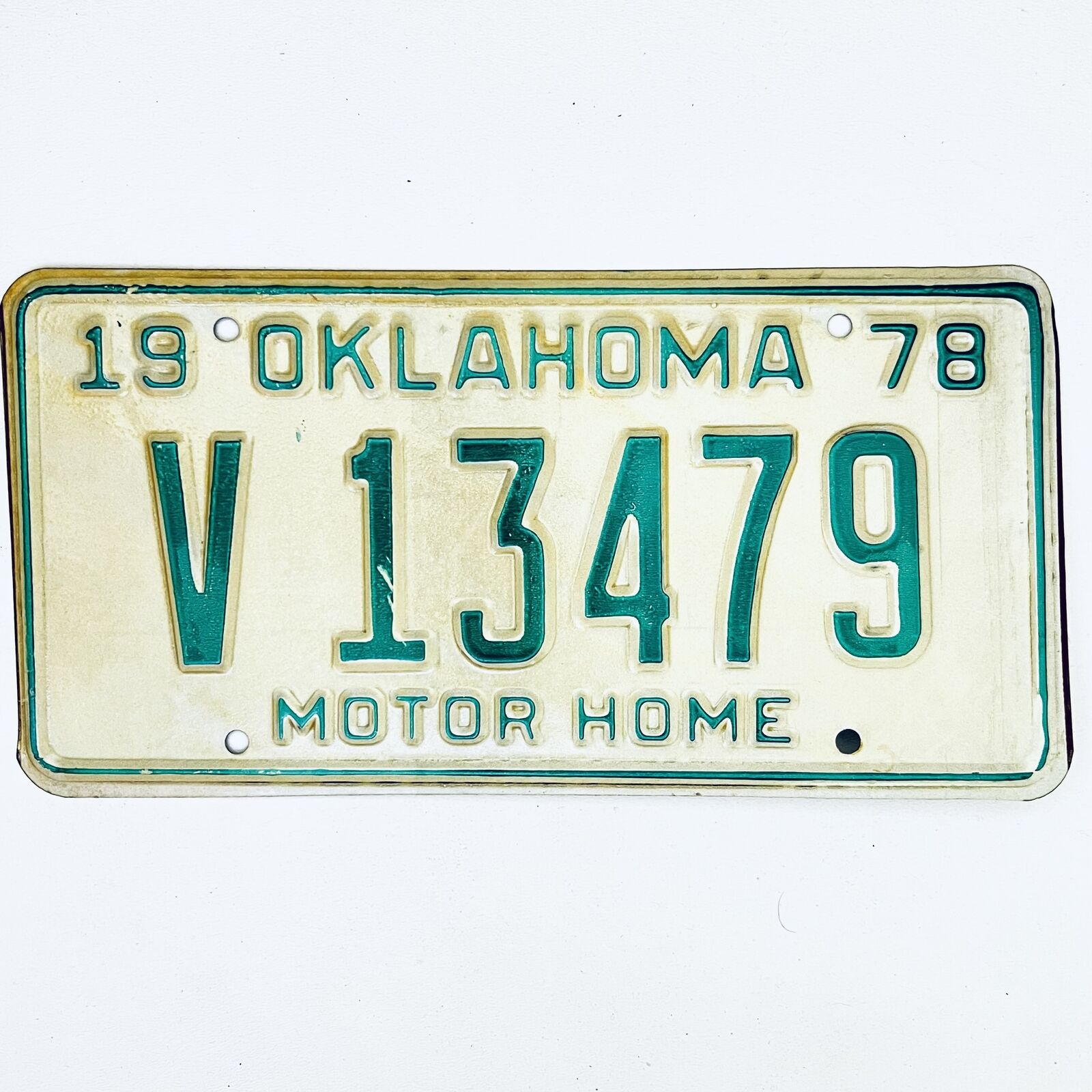 1978 United States Oklahoma Base Motor Home License Plate V 13479