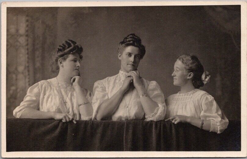 c1910s Studio RPPC Postcard 3 Pretty Young Women in White Dresses - Cool Image