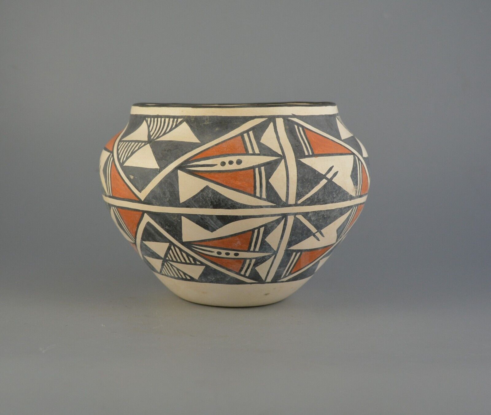Vintage Acoma Pot - Squash Blossom Design