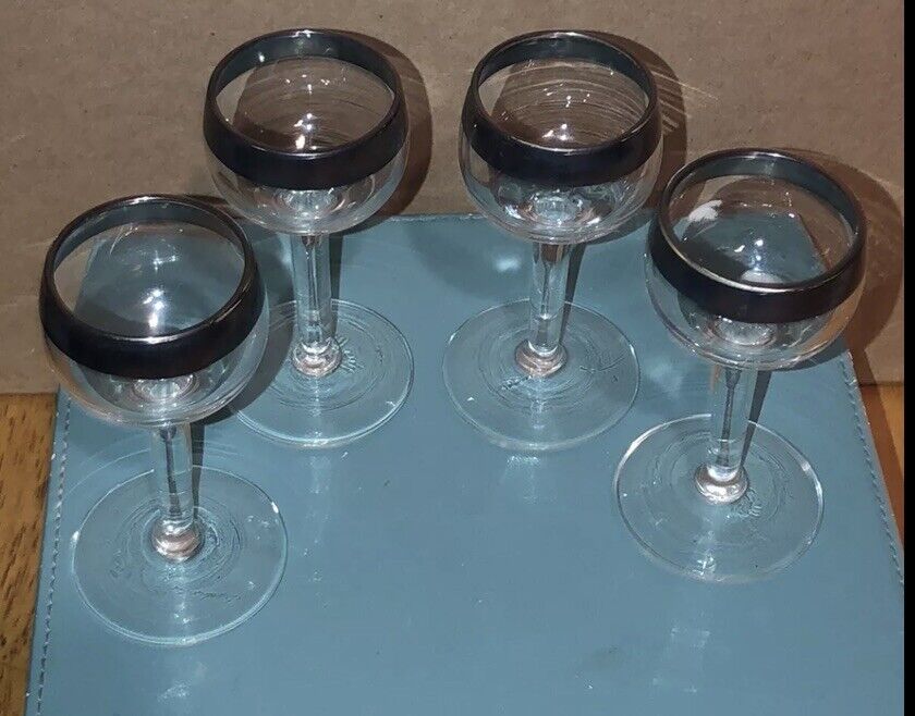 Rare 4 Dorothy Thorpe Glass Cordials Goblets Tiny ￼