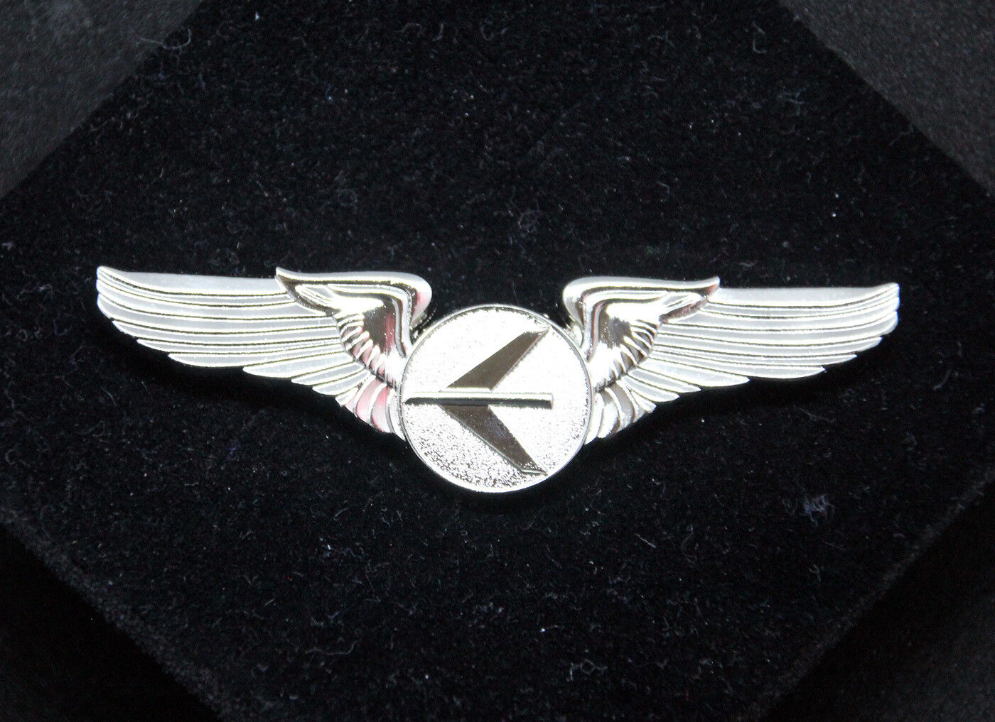 Embraer Logo WINGS ERJ SILVER LARGE Wing Pin for Pilot Crew as uniform accessory