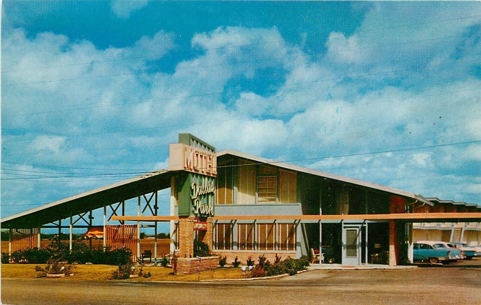 Postcard 1950s Dallas Texas Park Motel Mid Century Agriculture Texacolor 24-6357