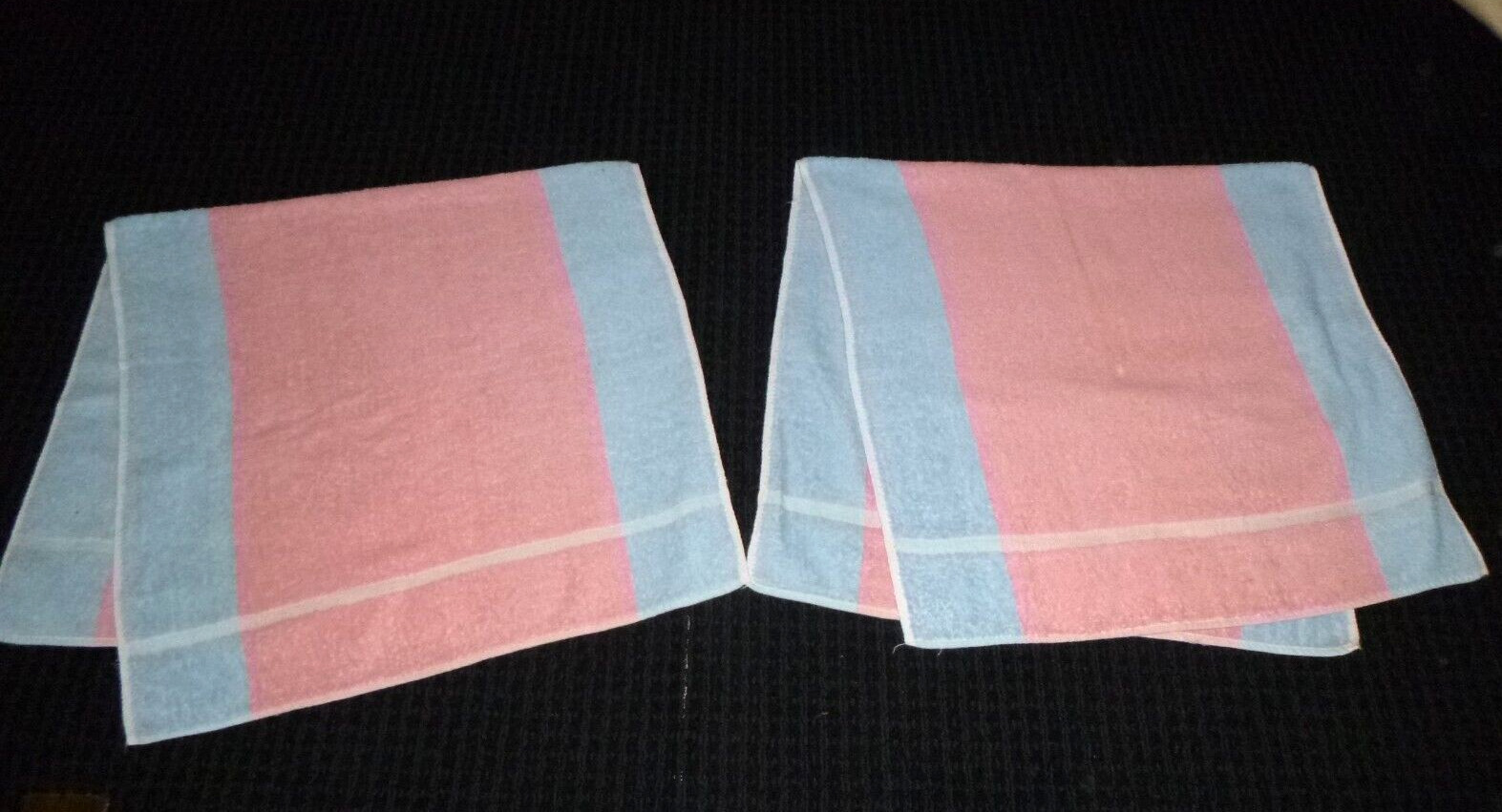 Pr Vtg Small Cotton Bath Towels Pink Blue Colorblock 20x36\