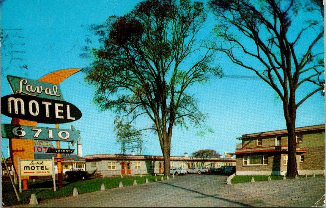 Vintage Canada Montreal,PQ Motel Laval W. Schermer Chrome Postcard Posted 1958
