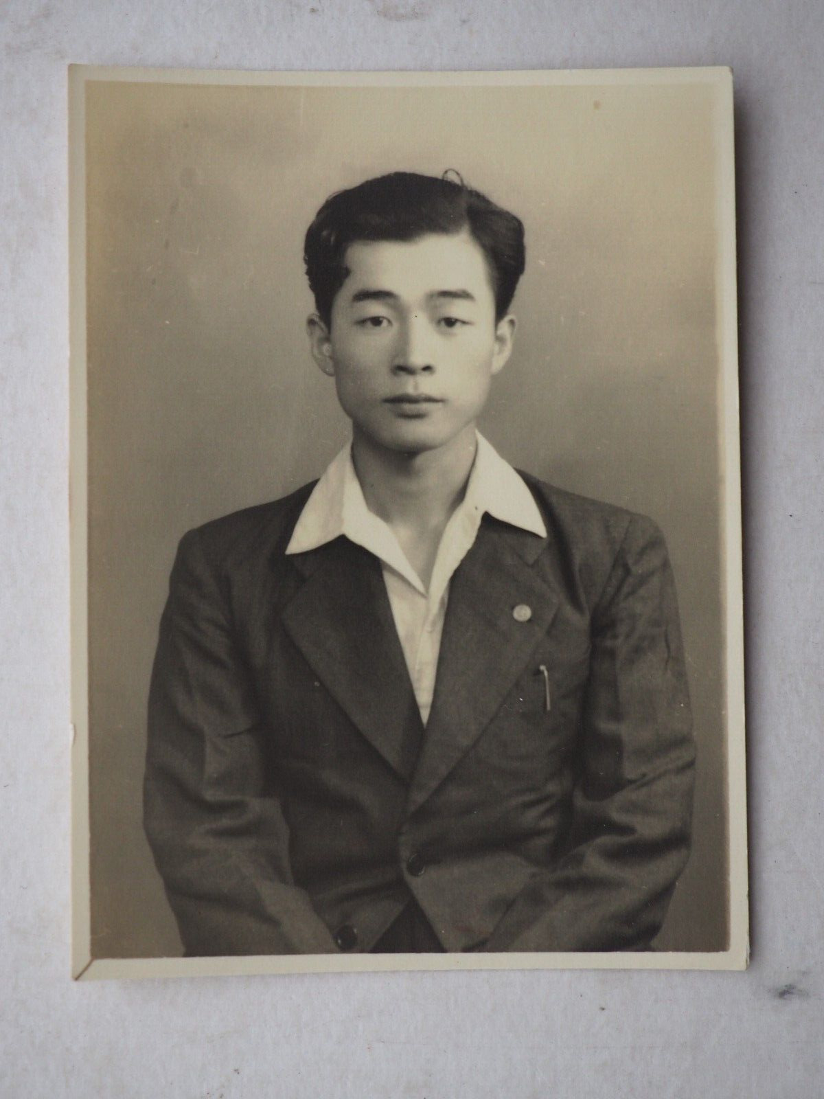 Vintage Photograph 1930s-1940s, Japanese young man, Ey9664