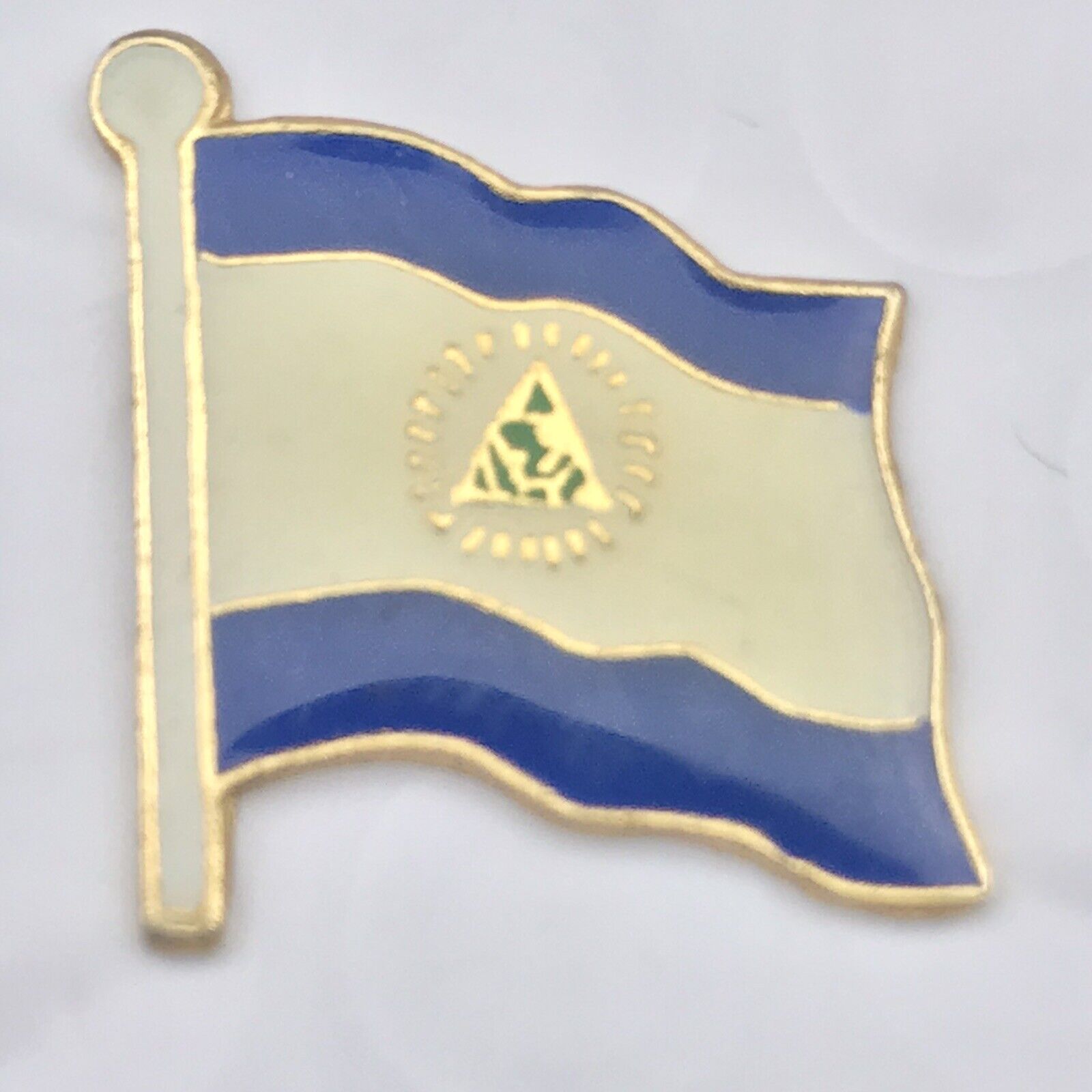 Nicaragua Flag Pin Brooch Vintage Gold Tone Nicaraguan