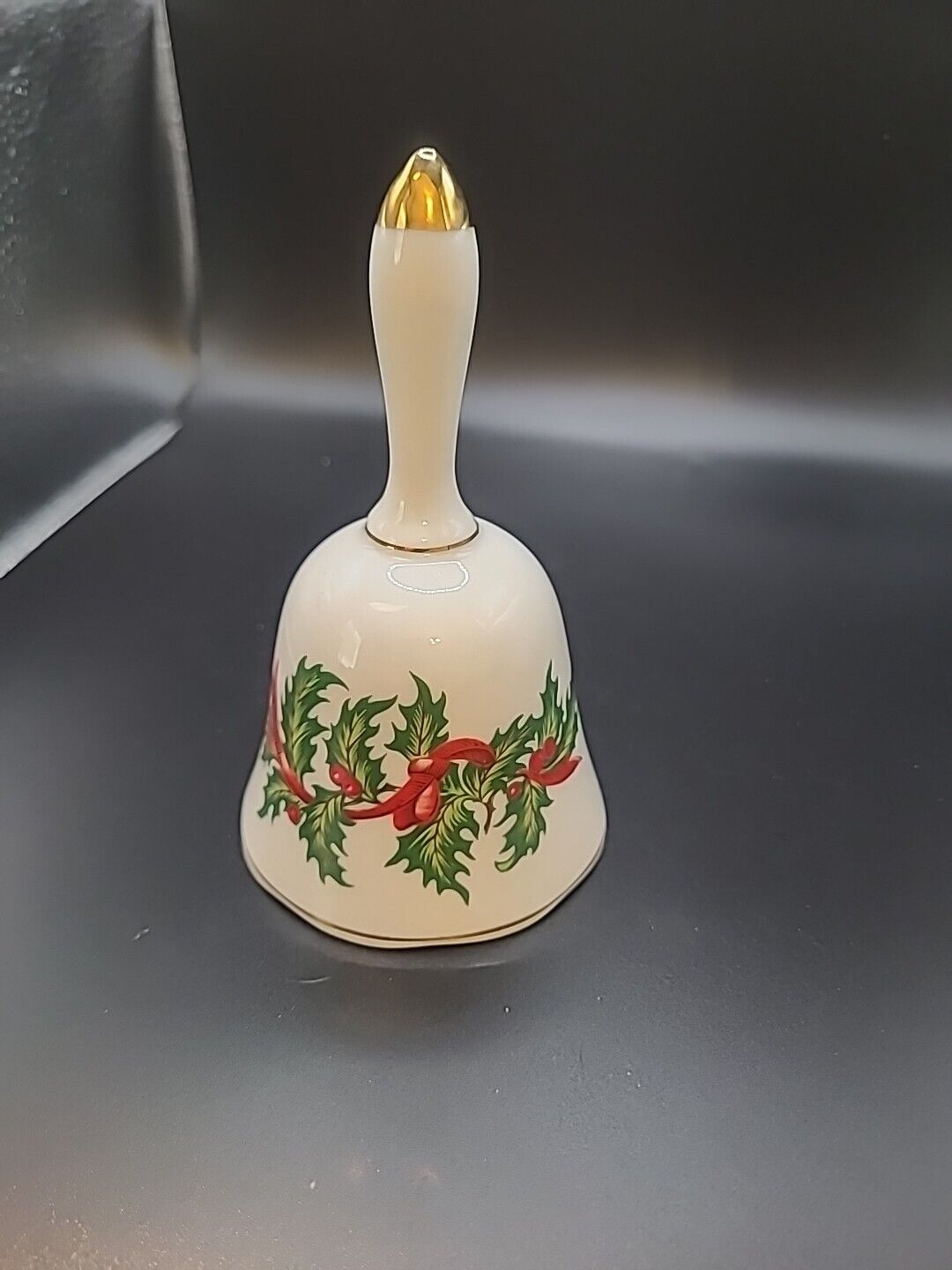 VTG Parma by AAI Christmas bell Grannycore