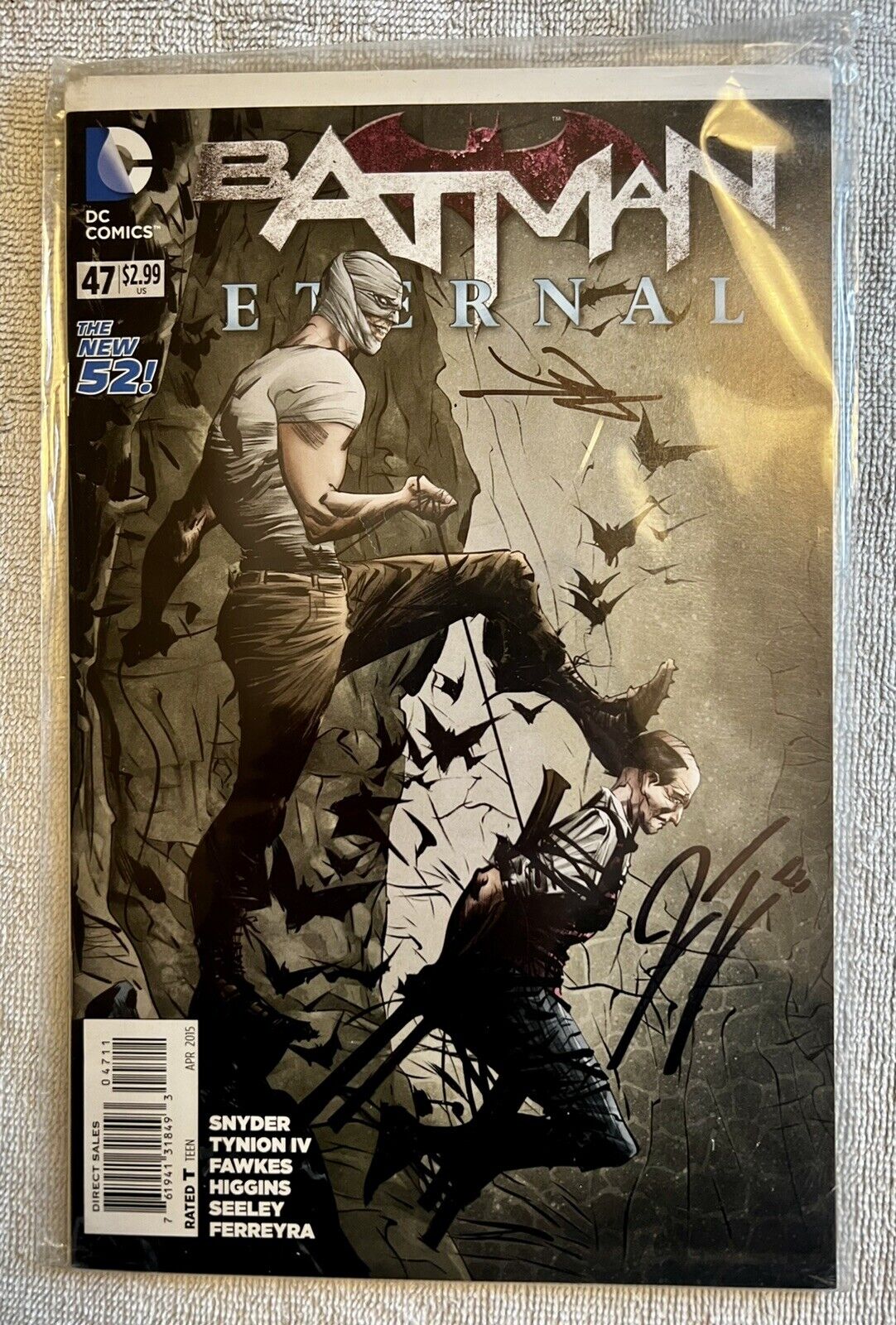 Batman Eternal #47 (DC, 2015) ungraded Signed