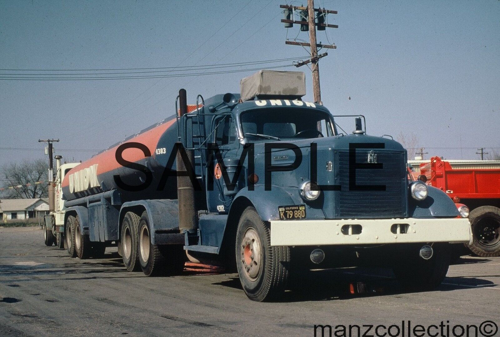 8X10 color truck photo  -  INTERNATIONAL West Coaster UNION OIL