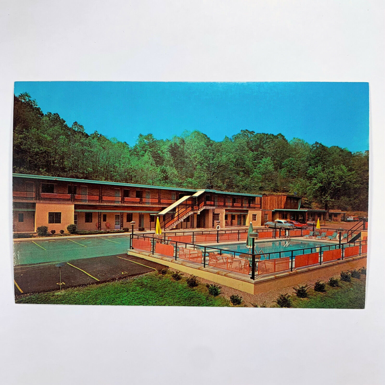 Postcard West Virginia Parkersburg WV Green Acres Motel 1960s Unposted Chrome