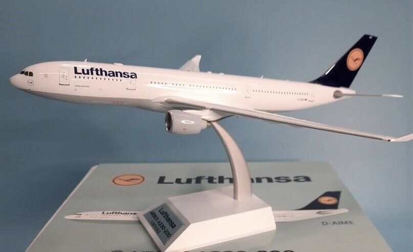 JFox JF-A330-2-005 Lufthansa Airbus A330-200 D-AIME Diecast 1/200 Model Airplane
