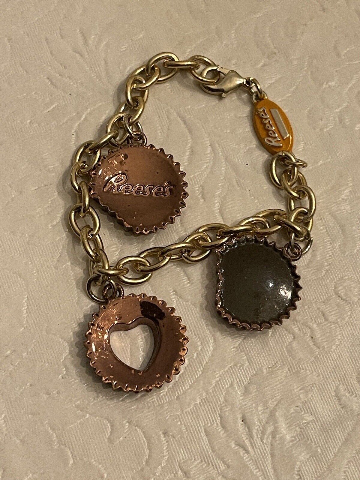VINTAGE REESE’S Charm Bracelet PEANUT BUTTER CUP CANDY 6.5” - 7”
