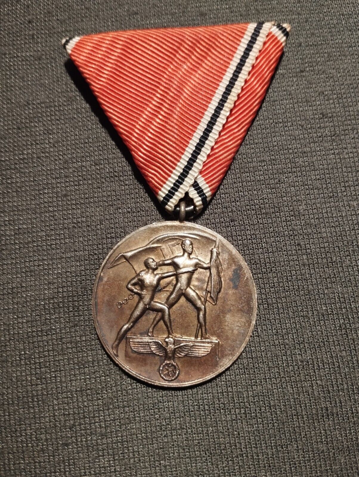 Original German WW2 1938 Austria occupation anschluss medal