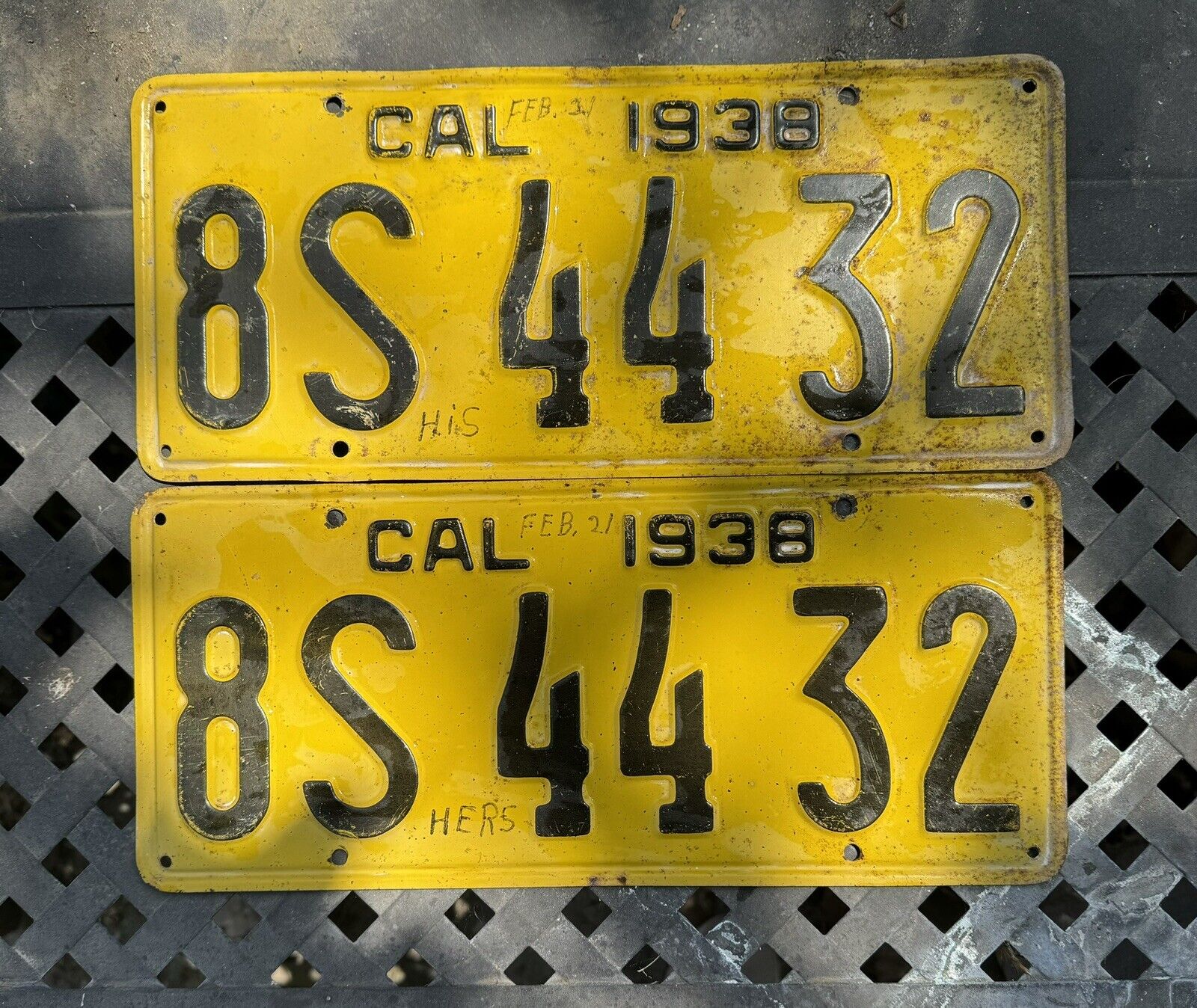 1938 DMV CLEAR RARE•(CALIFORNIA) 8S 44 32 LICENSE PLATE-VINTAGE-ORIGINAL