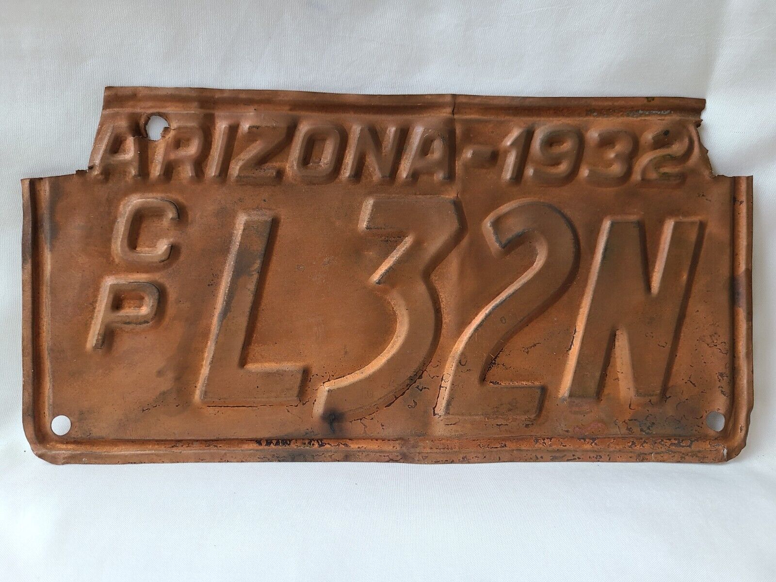 Vintage 1932 Arizona Copper License Plate Cut on Corners Repaint 10222