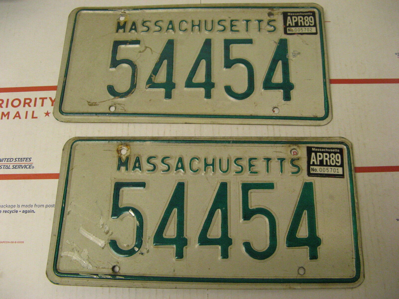 1989 89  Massachusetts MA License Plate 54454 Pair