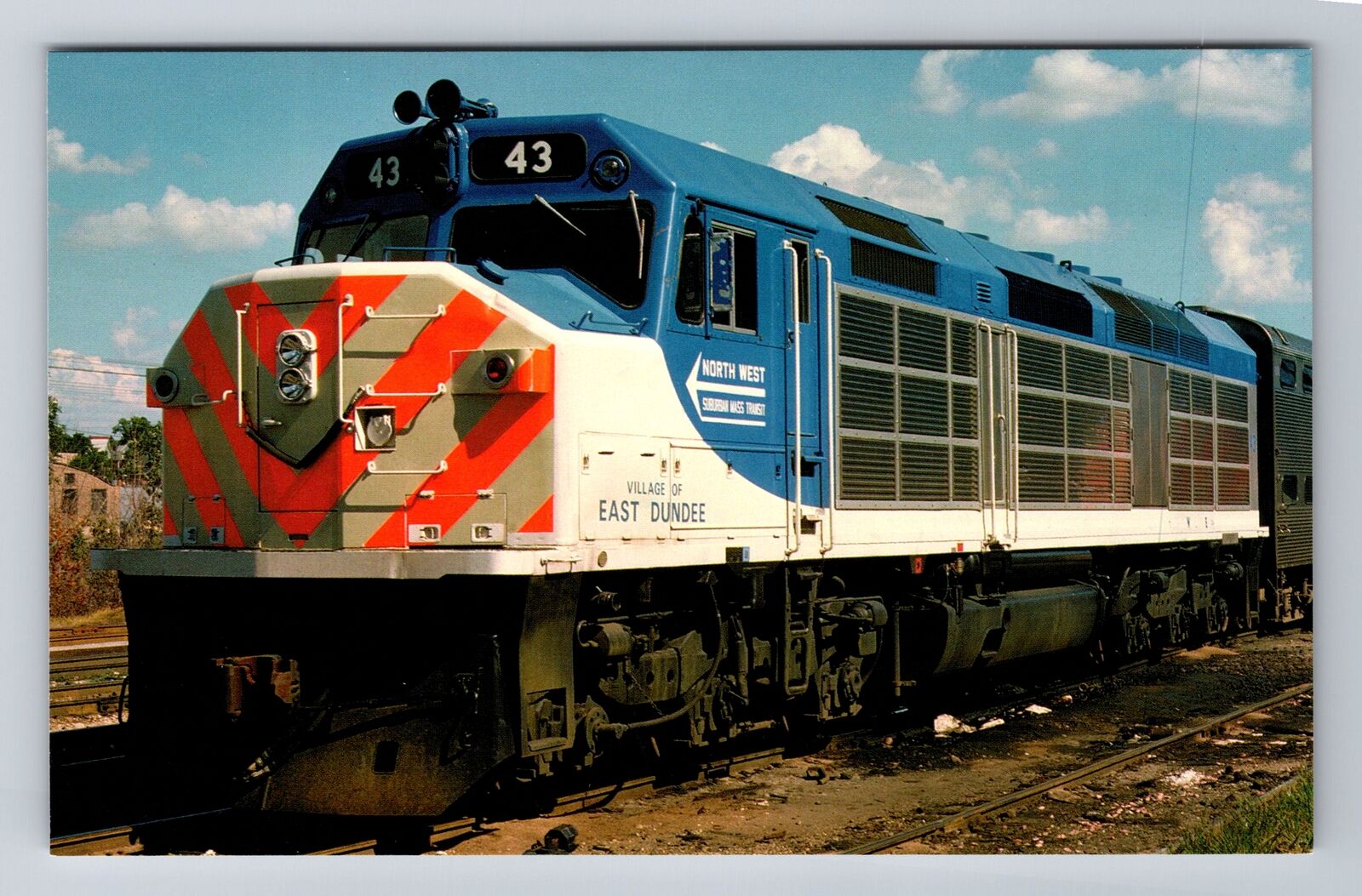 East Dundee IL-Illinois, Passenger Diesel, Train, Transport, Vintage Postcard