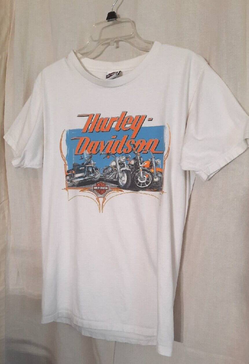 2005 Valencia Espana Harley Davidson Motorcycles Mens M T Shirt w/ Engines Logo