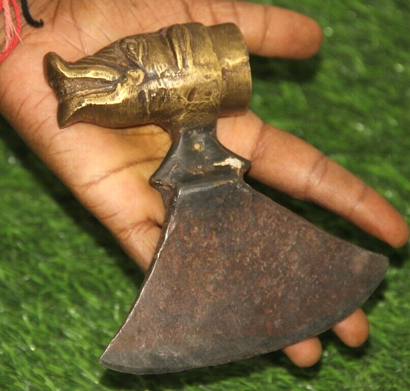 Antique RARE Old Hand Crafted Tribal Beautiful Axe HEAD Pig Face Top Handle 5315
