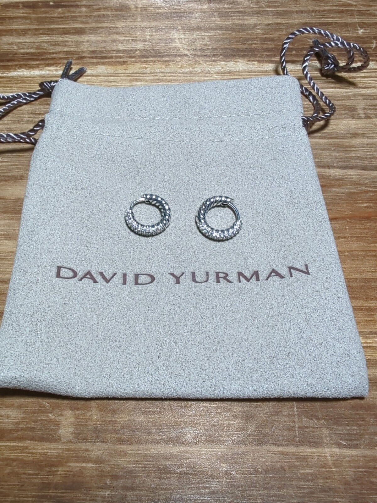DAVID YURMAN STERLING SILVER 925 OSTERA PETITE HUGGIE PAVE DIAMOND HOOP EARRINGS